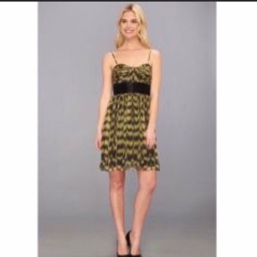 Calvin Klein dress100% silk strapless green & black satin band prom wedd…
